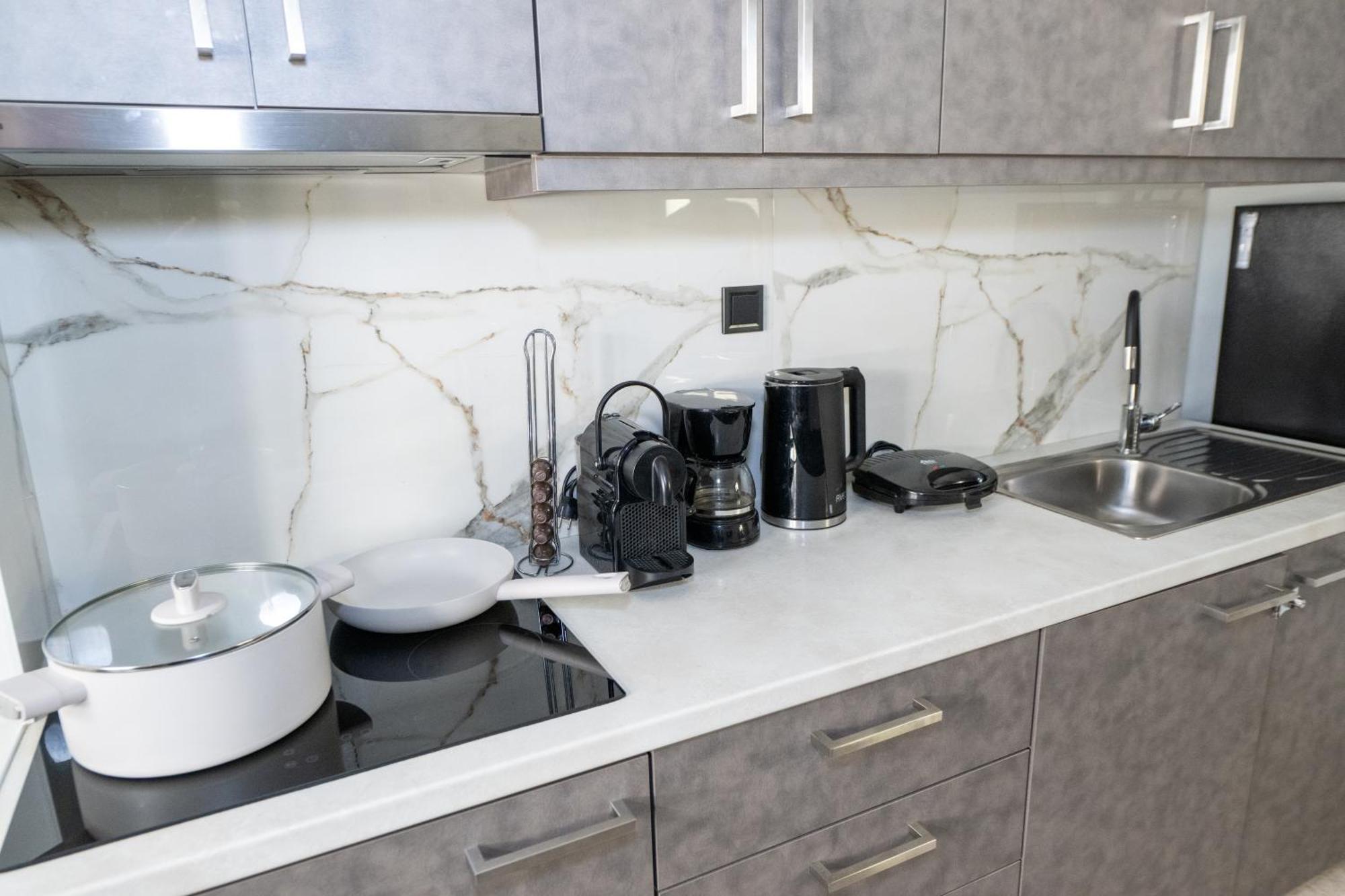 Giolanda Patrasso - Modern Apartment In The Center Of Patras Esterno foto